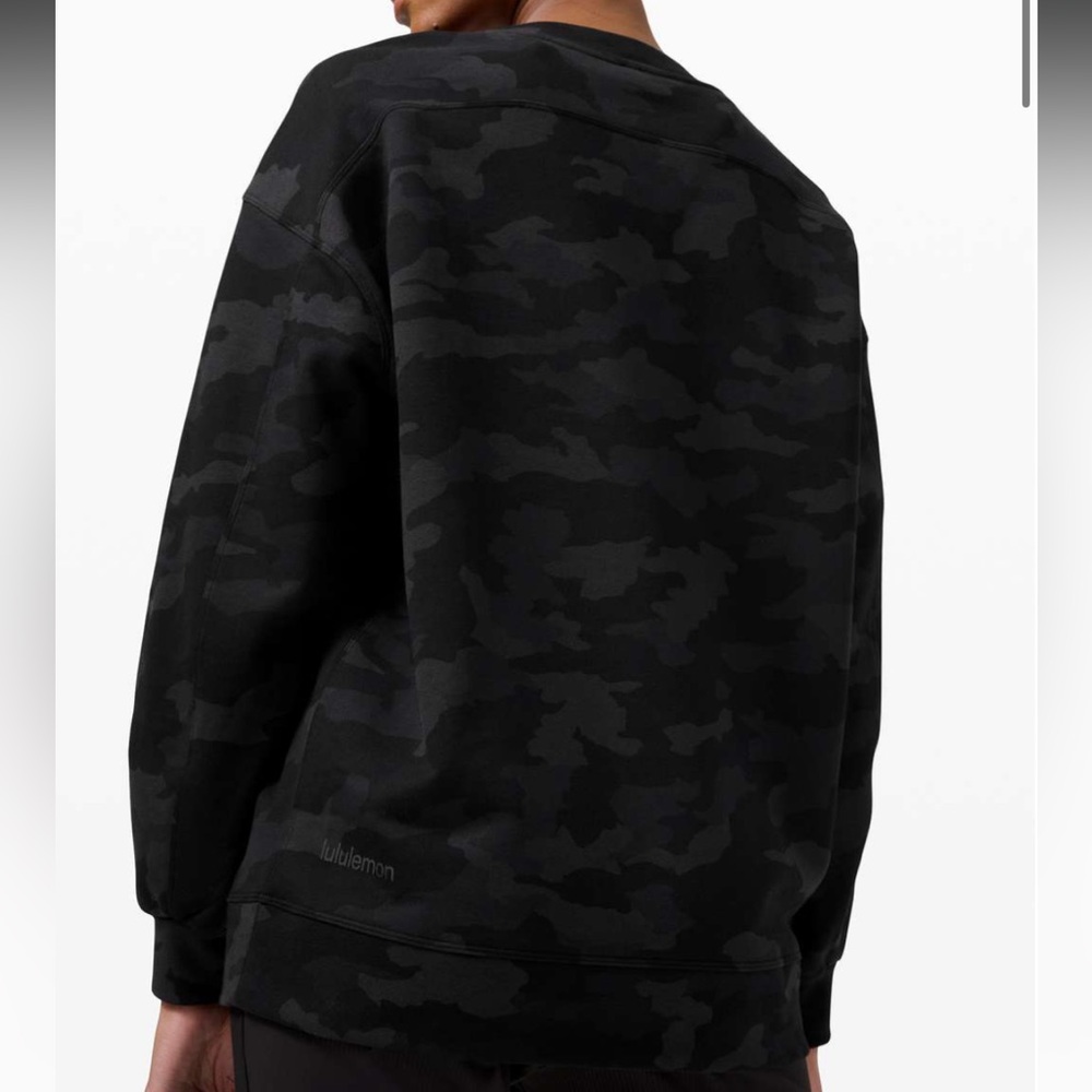 Lululemon Perfectly Oversized Crew sweatshirt camo - Picture 2 of 6